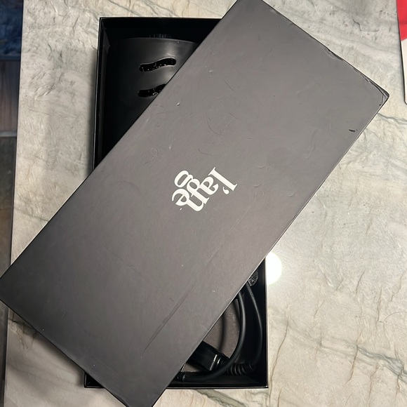 L'ANGE HAIR Le Volume 2-in-1 Titanium Blow Dryer Brush - Picture 10 of 10